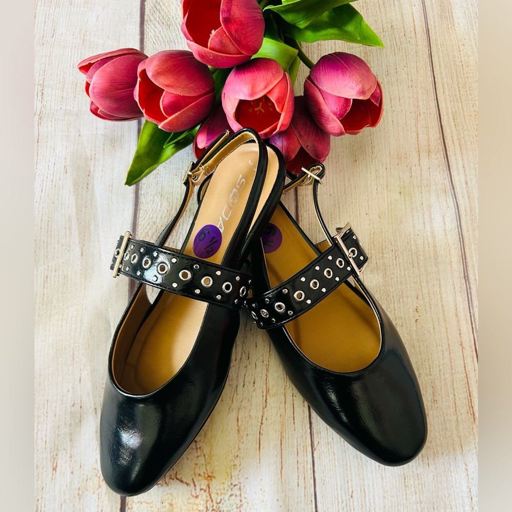 SODA Black Patent Leather Slingback Mary Jane Buckle Grommet Round Toe Flats